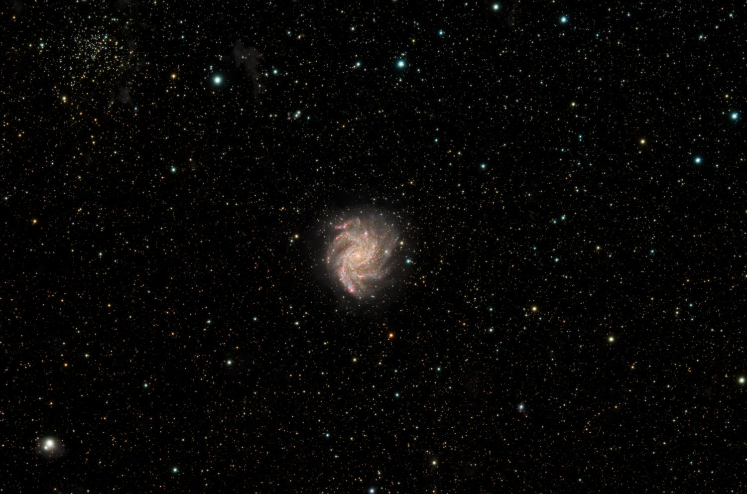 NGC 6946 Galassia Fireworks